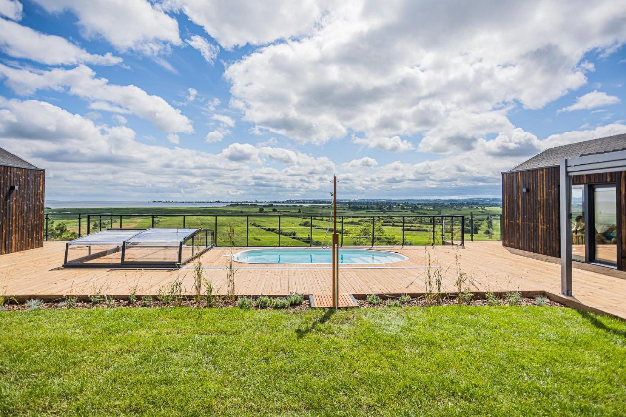Nowe Domki Deluxe Z Widokiem Na Zatoke Z Basenem I Sauna Oslonino Exterior foto