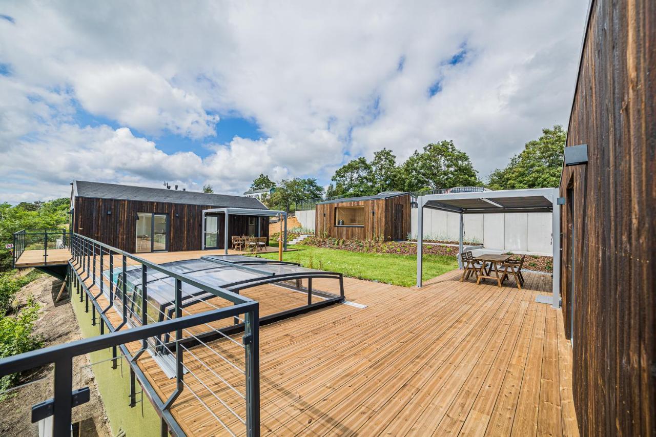 Nowe Domki Deluxe Z Widokiem Na Zatoke Z Basenem I Sauna Oslonino Exterior foto